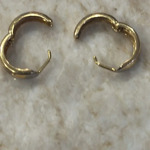 10k yellow & white  Gold Earrings - Picture 4 of 6
